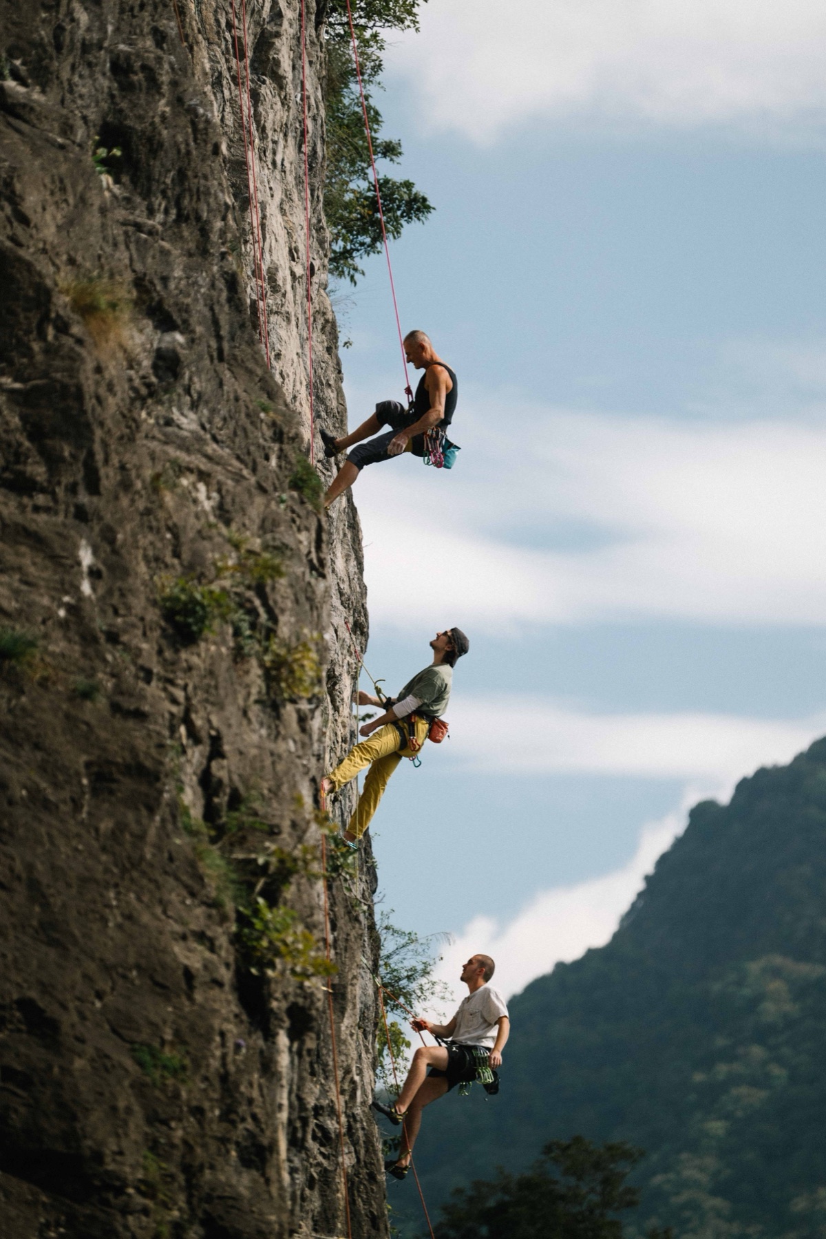 Climber impegnati nell'Opol Vertical Challenge